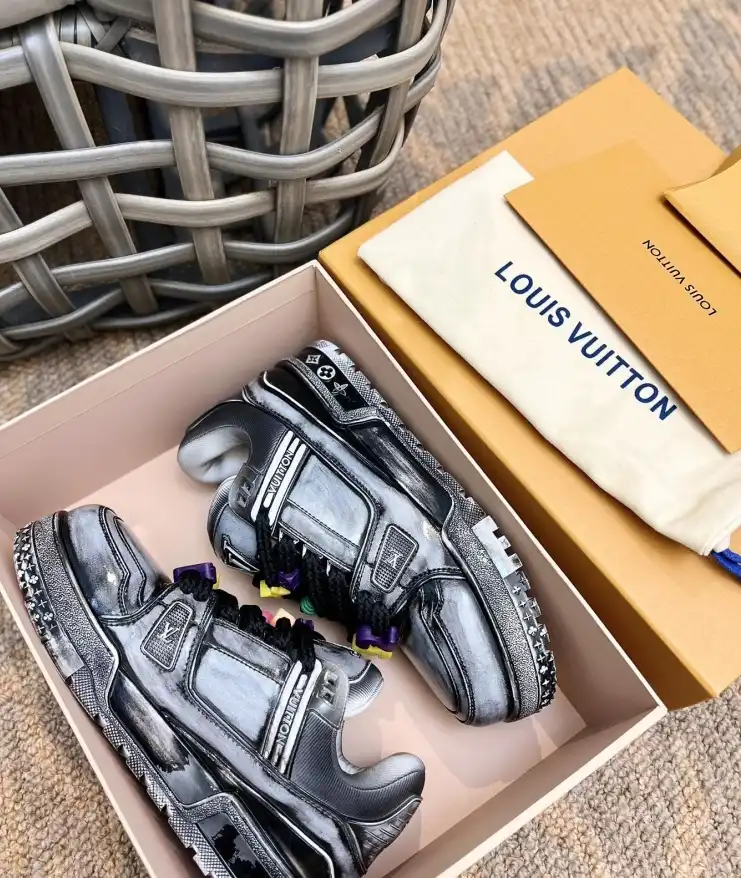 hype Louis Vuitton Sneakers