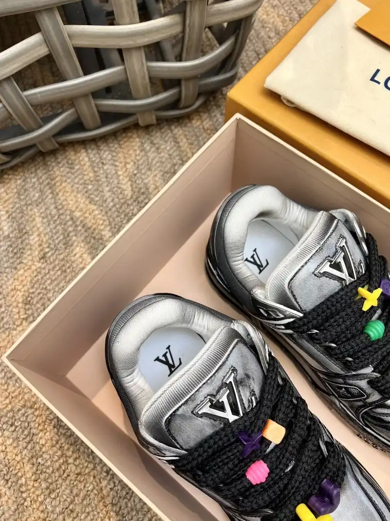 hype Louis Vuitton Sneakers