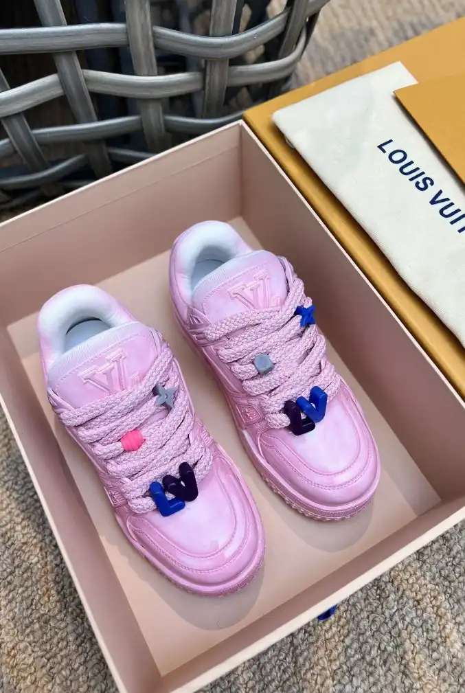 hype Louis Vuitton Sneakers