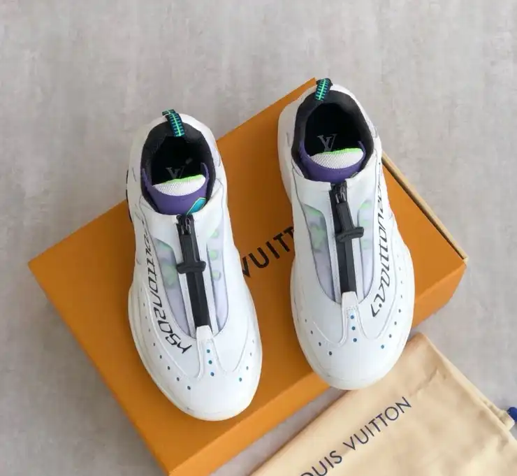 hype Louis Vuitton Sneakers