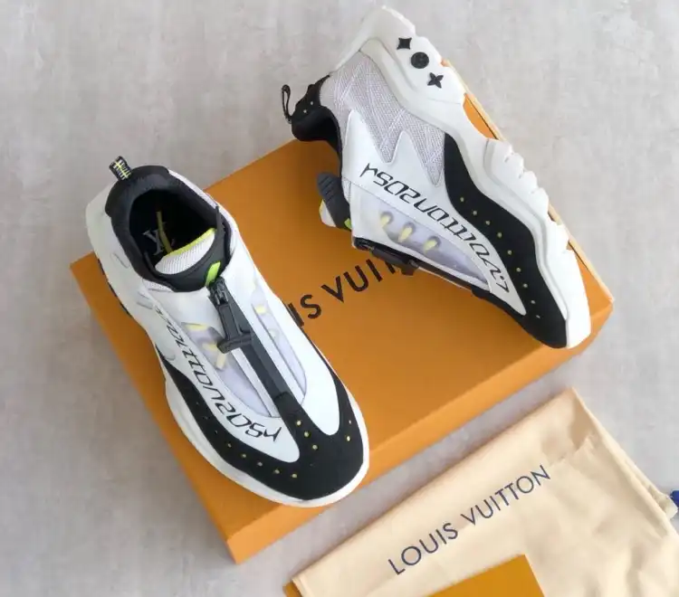 hype Louis Vuitton Sneakers