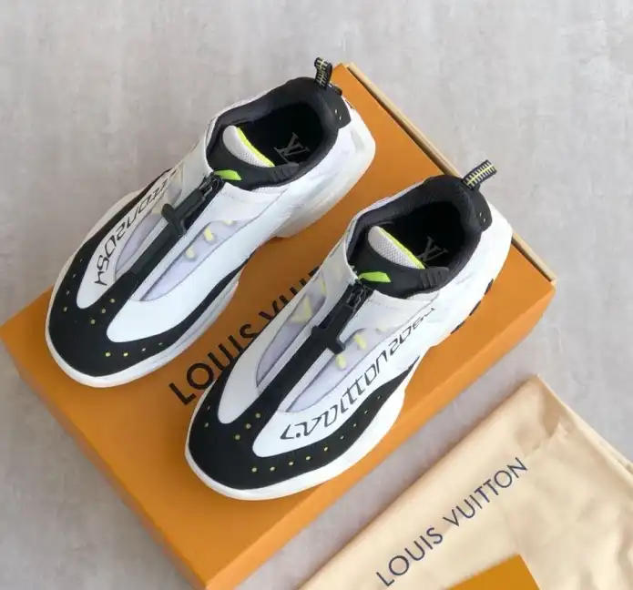 hype Louis Vuitton Sneakers