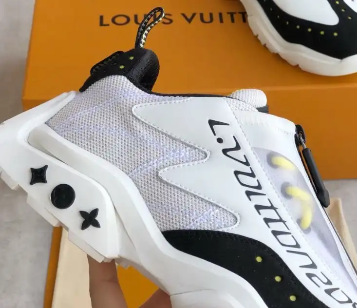 hype Louis Vuitton Sneakers