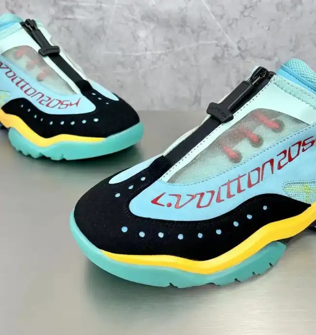 hype Louis Vuitton Sneakers