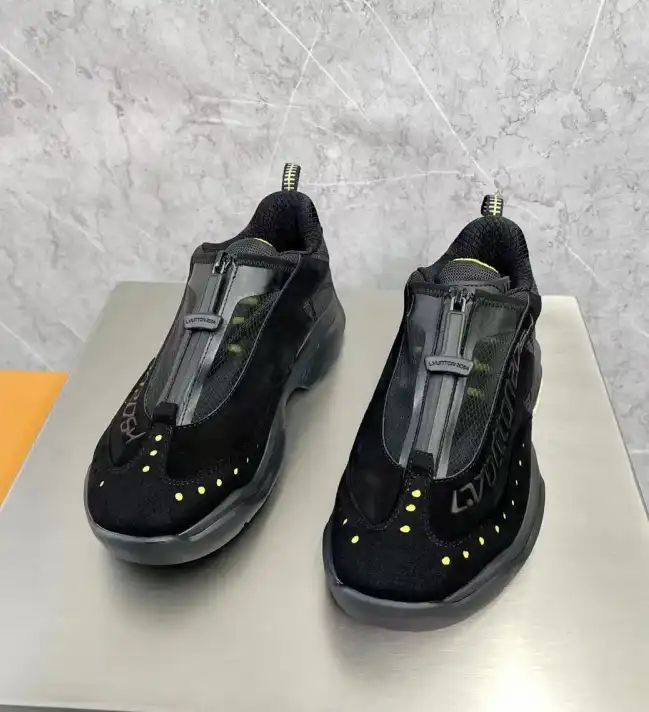 hype Louis Vuitton Sneakers