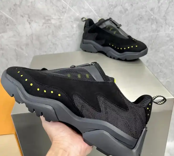 hype Louis Vuitton Sneakers