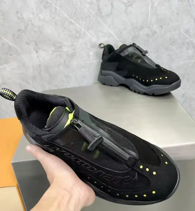 hype Louis Vuitton Sneakers