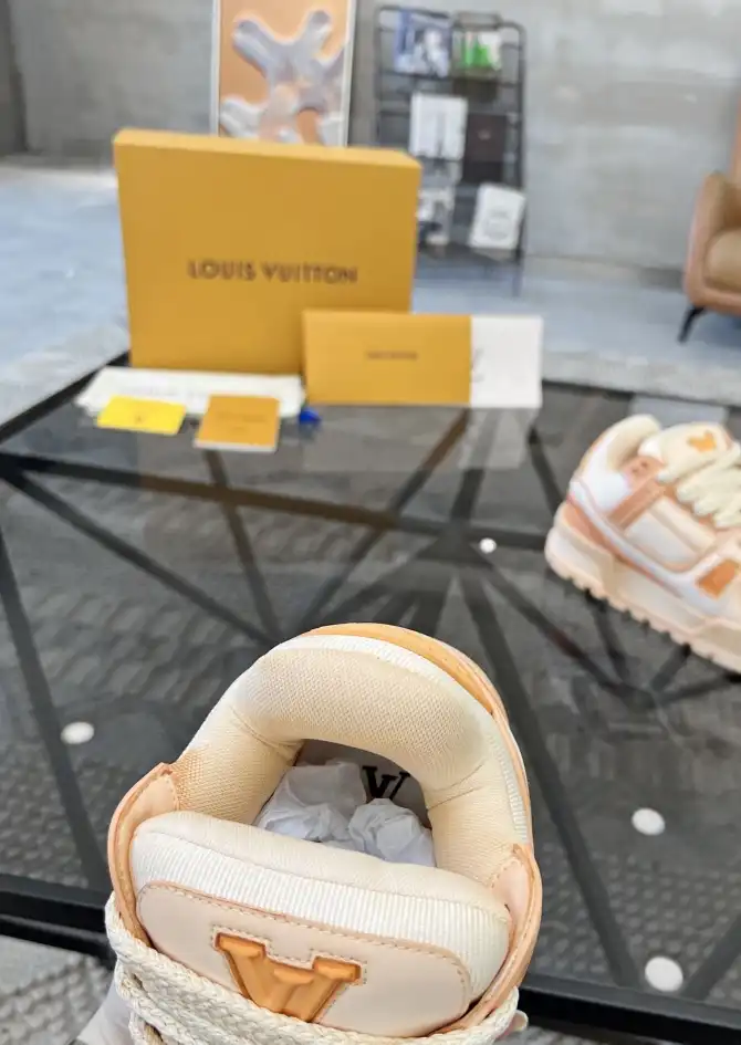 hype Louis Vuitton Sneakers