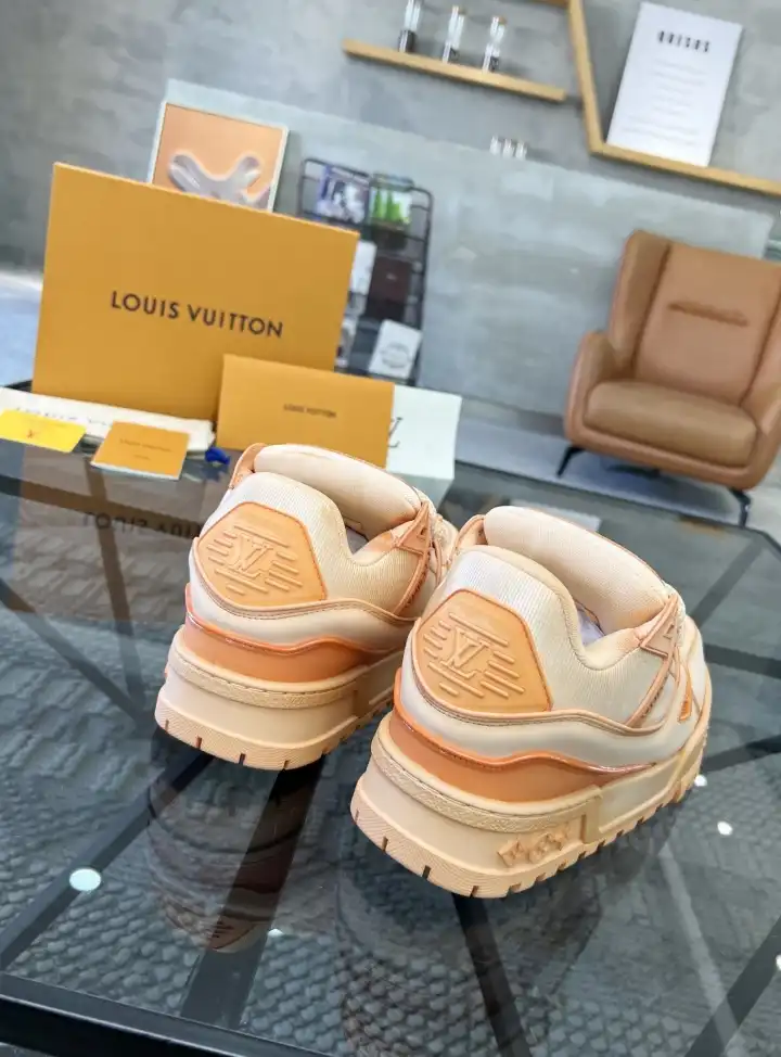 hype Louis Vuitton Sneakers