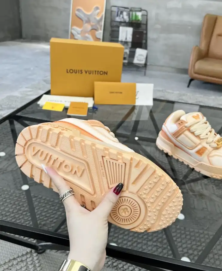 hype Louis Vuitton Sneakers