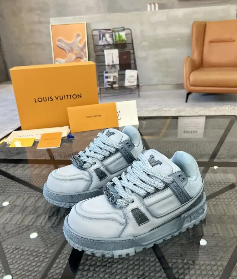 hype Louis Vuitton Sneakers