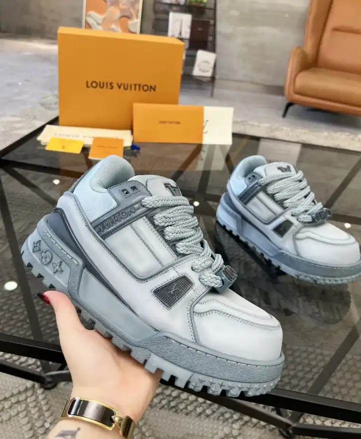 hype Louis Vuitton Sneakers