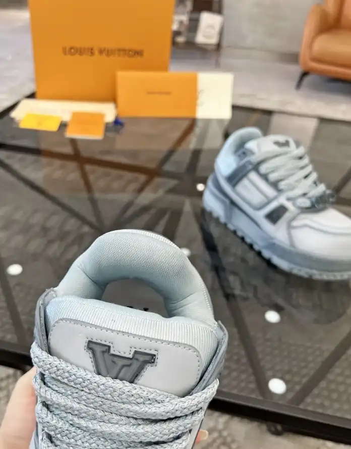 hype Louis Vuitton Sneakers