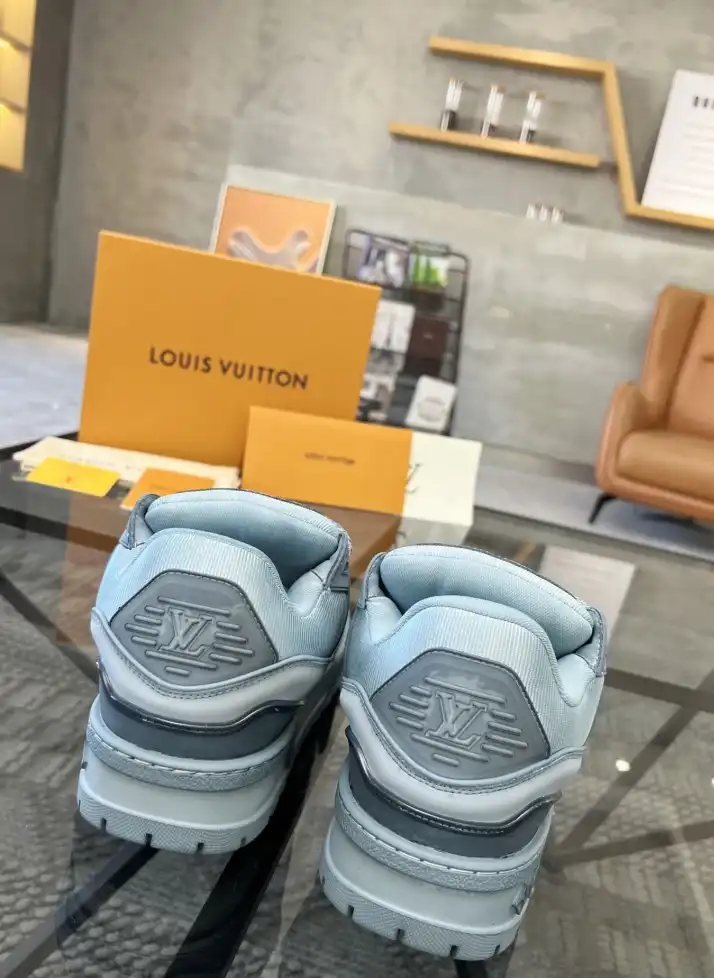 hype Louis Vuitton Sneakers