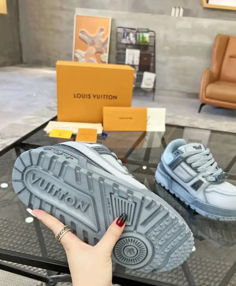 hype Louis Vuitton Sneakers