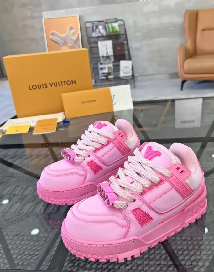 hype Louis Vuitton Sneakers