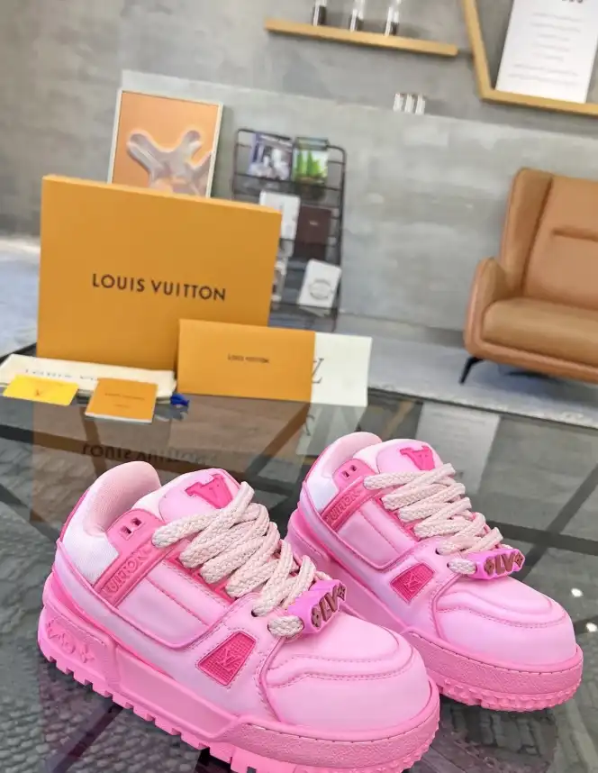 hype Louis Vuitton Sneakers