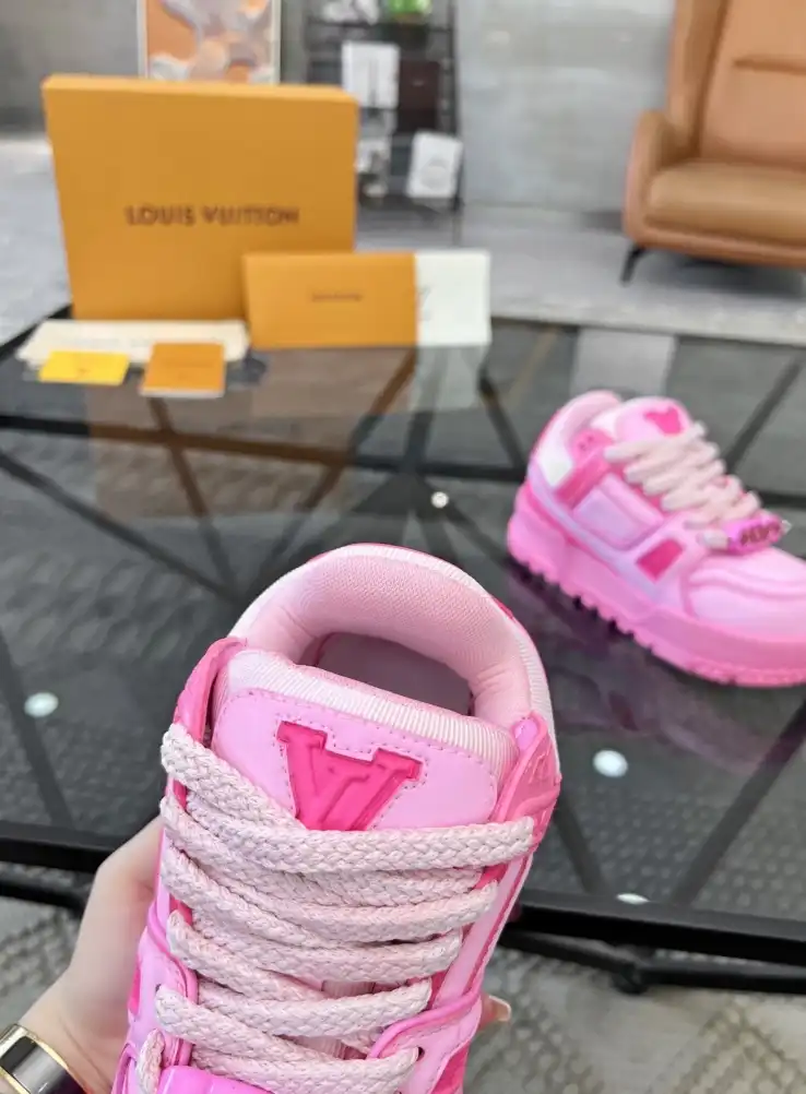 hype Louis Vuitton Sneakers