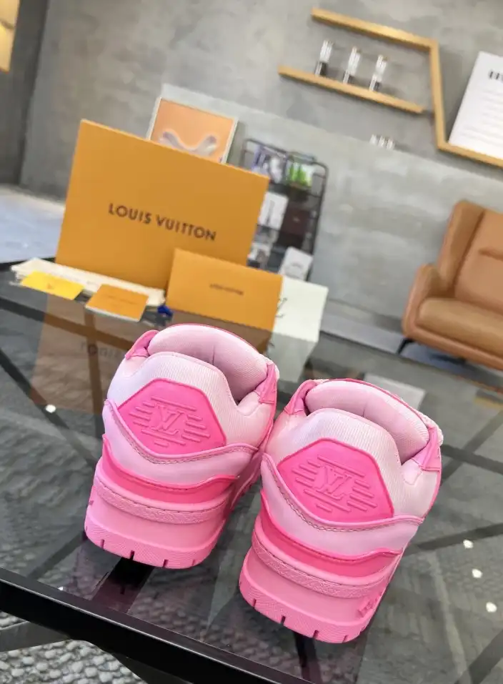 hype Louis Vuitton Sneakers