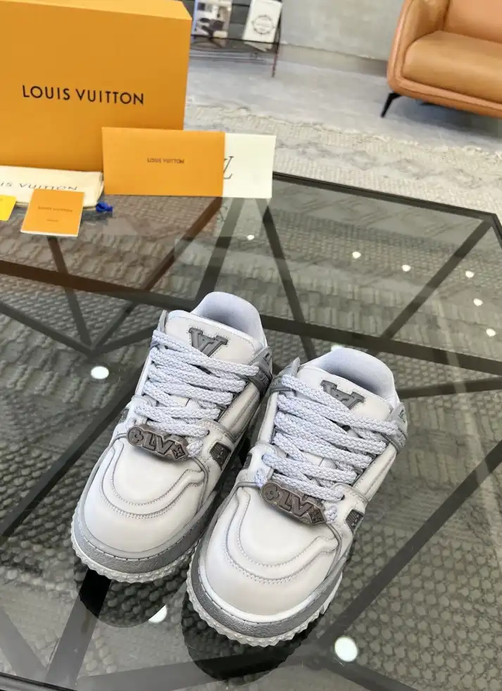 hype Louis Vuitton Sneakers