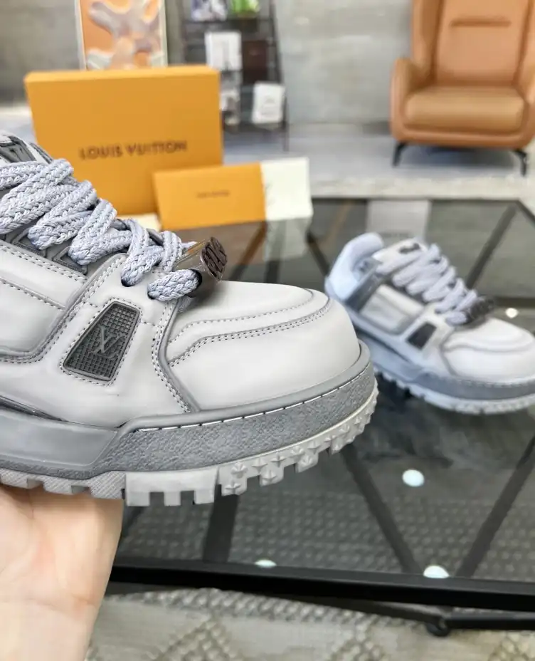 hype Louis Vuitton Sneakers