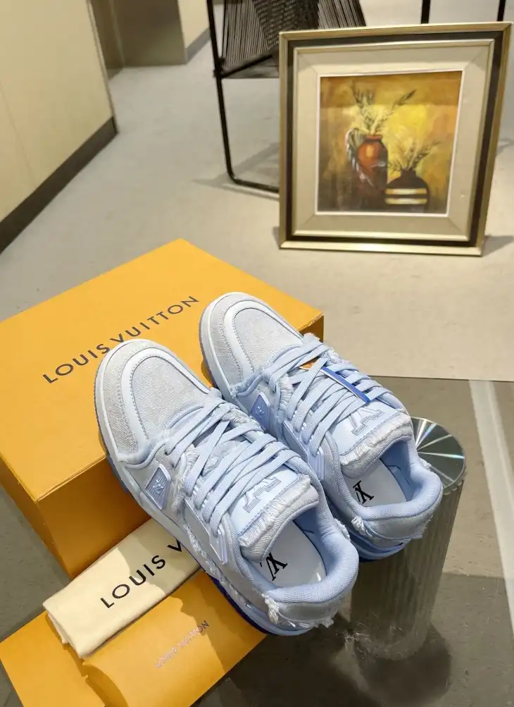 hype Louis Vuitton Sneakers