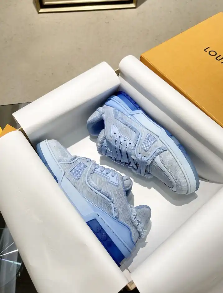 hype Louis Vuitton Sneakers