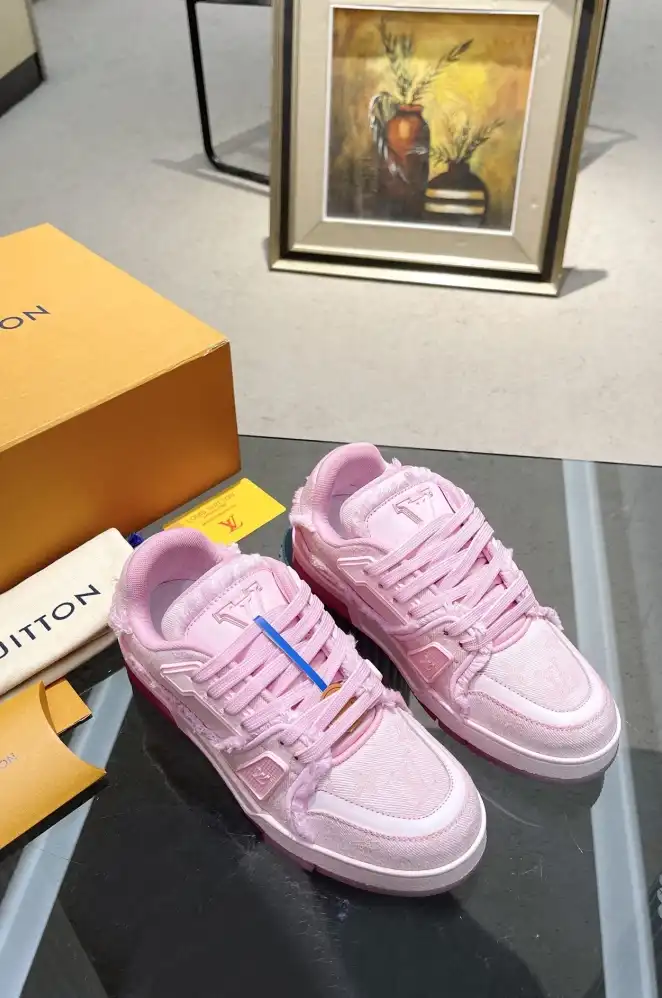 hype Louis Vuitton Sneakers