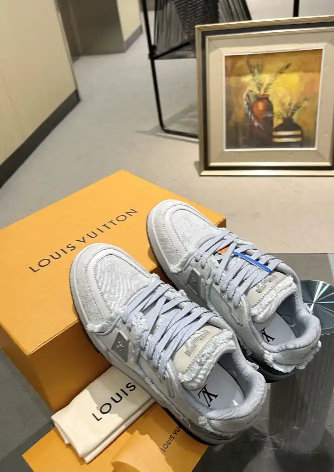 hype Louis Vuitton Sneakers