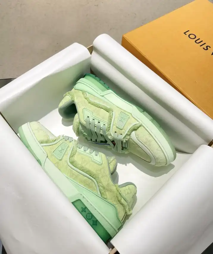 hype Louis Vuitton Sneakers