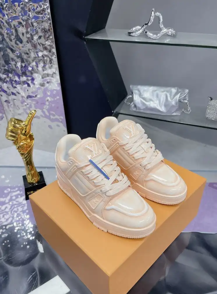 hype Louis Vuitton Sneakers