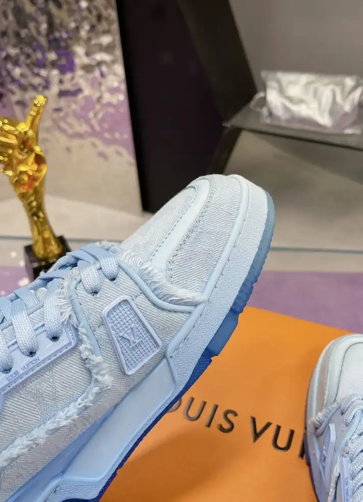 hype Louis Vuitton Sneakers