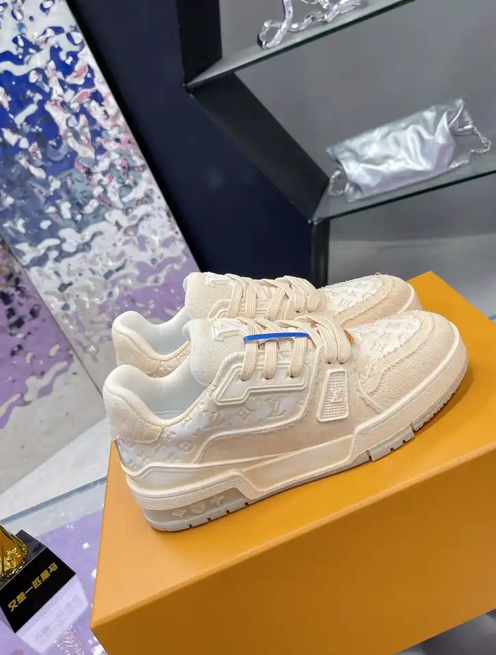 hype Louis Vuitton Sneakers