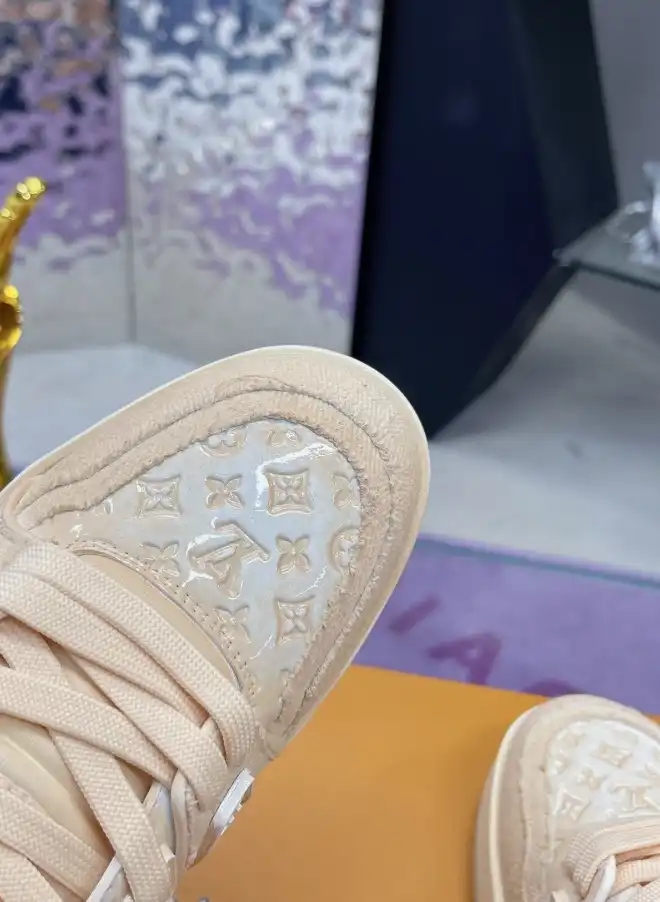 hype Louis Vuitton Sneakers