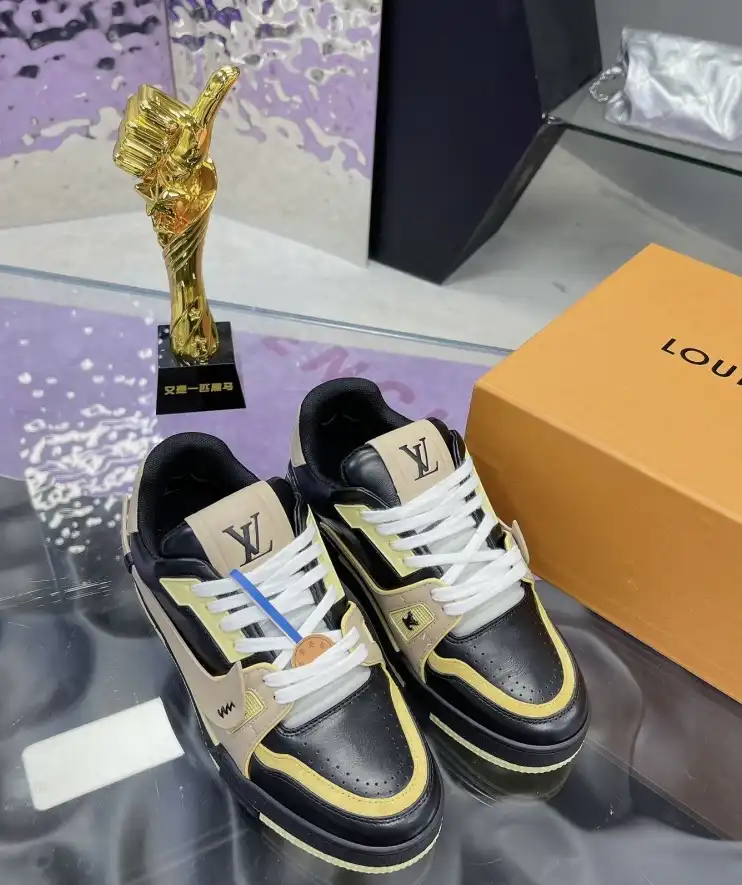 hype Louis Vuitton Sneakers