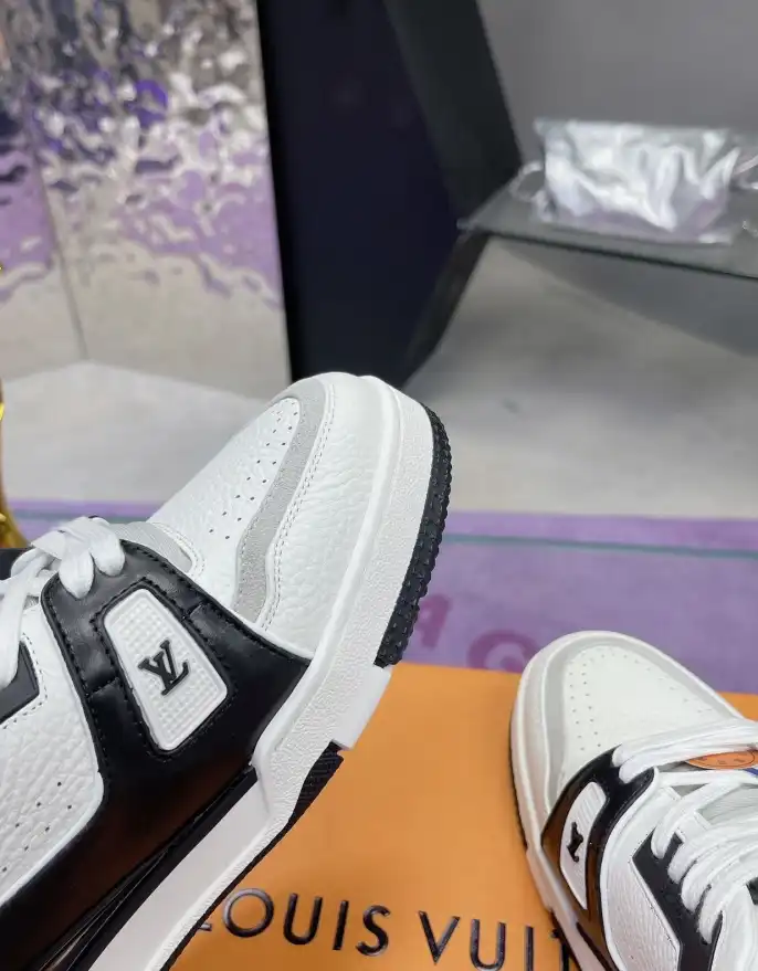 hype Louis Vuitton Sneakers