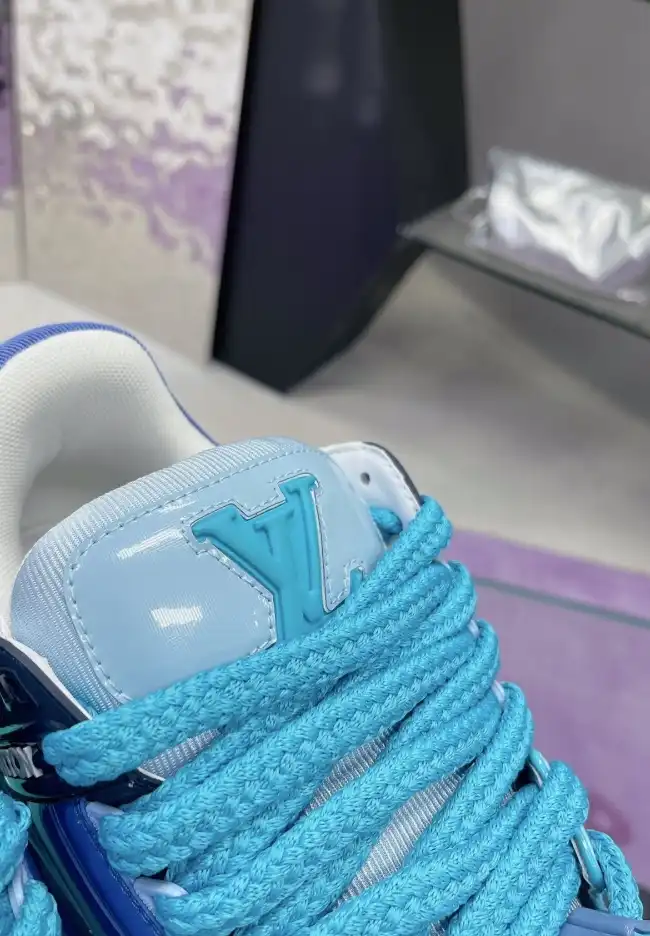 hype Louis Vuitton Sneakers