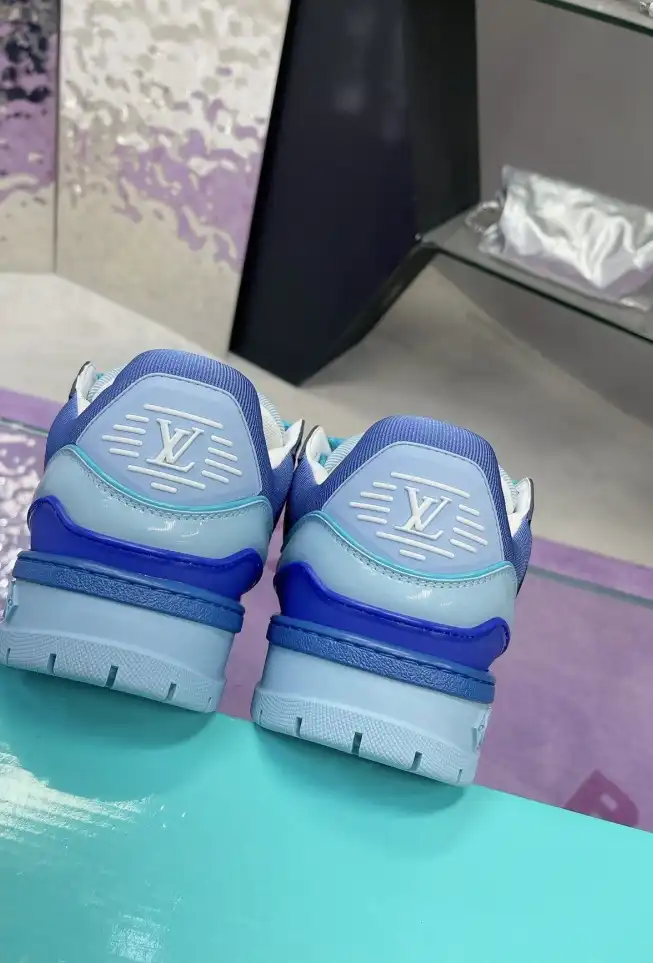 hype Louis Vuitton Sneakers