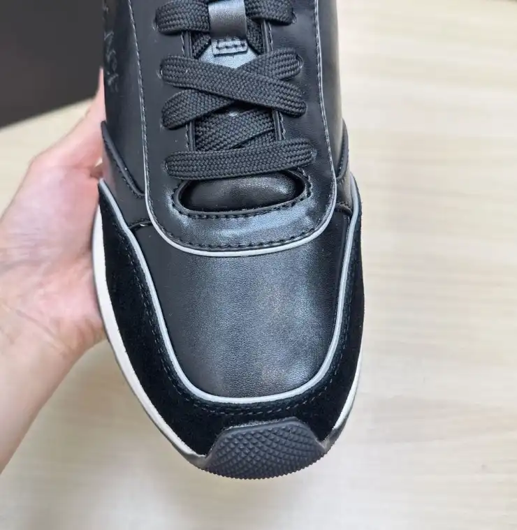 hype Givenchy Sneakers