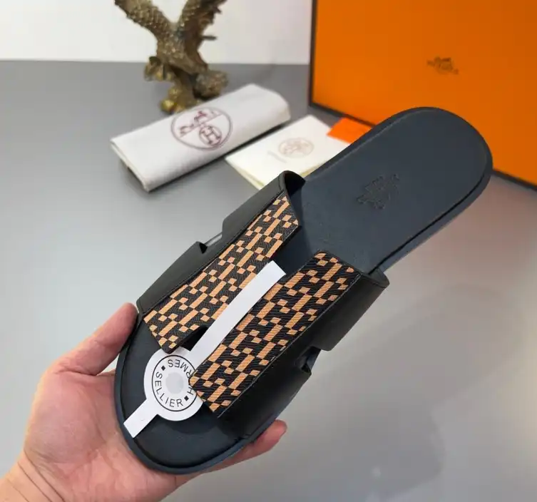 hype Hermes Slippers