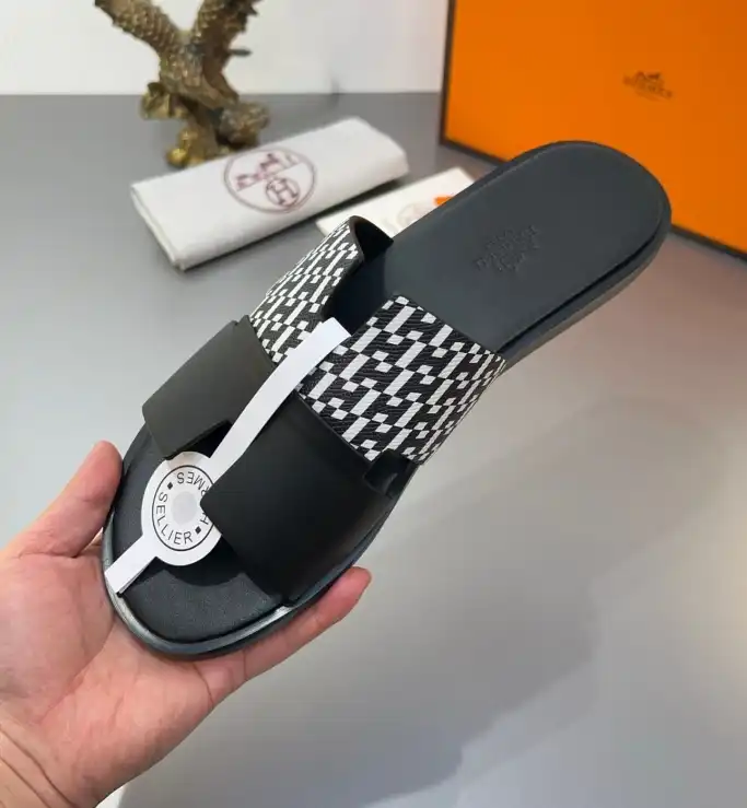 hype Hermes Slippers