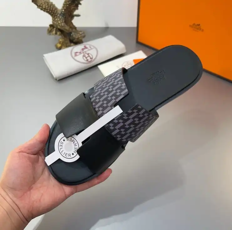 hype Hermes Slippers