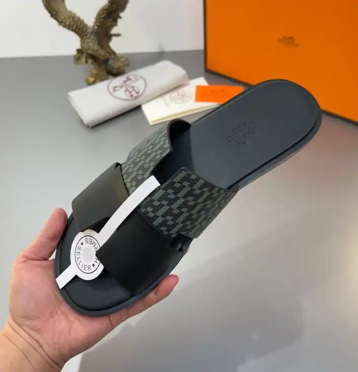 hype Hermes Slippers