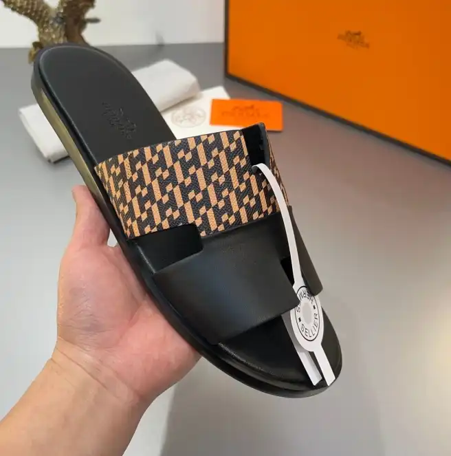 hype Hermes Slippers