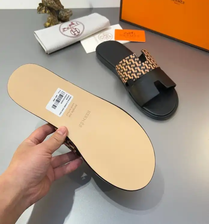 hype Hermes Slippers