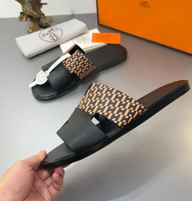 hype Hermes Slippers