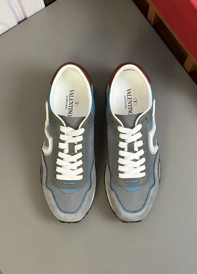 hype Valentino Sneakers