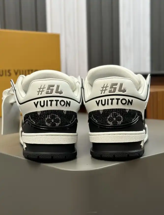 hype Louis Vuitton Sneakers