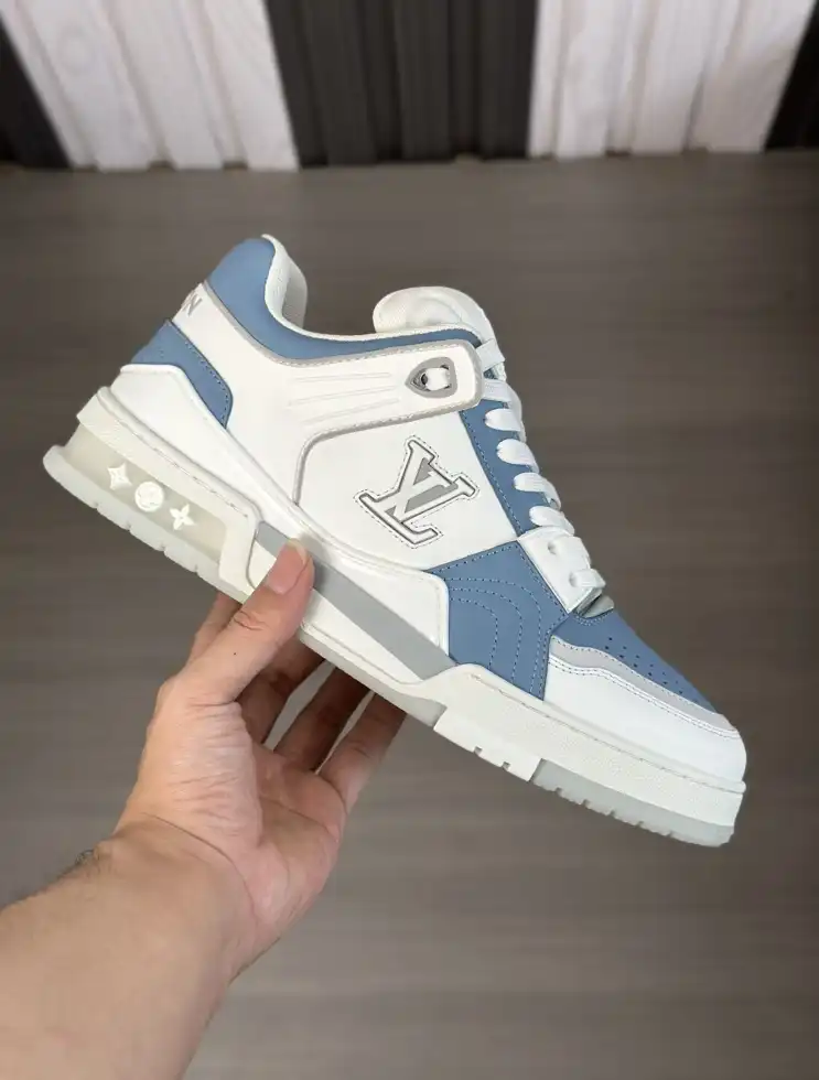 hype Louis Vuitton Sneakers