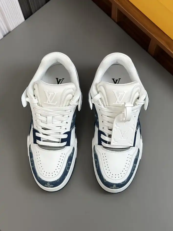 hype Louis Vuitton Sneakers